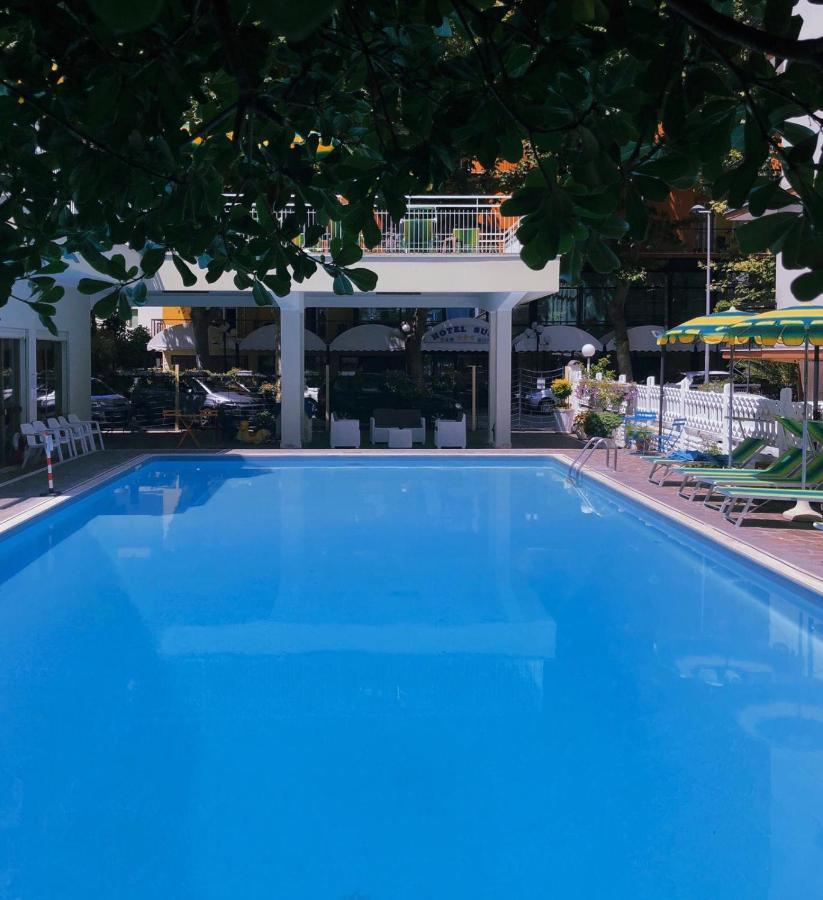 Hotel Susy Rivazzurra Di Rimini Esterno foto