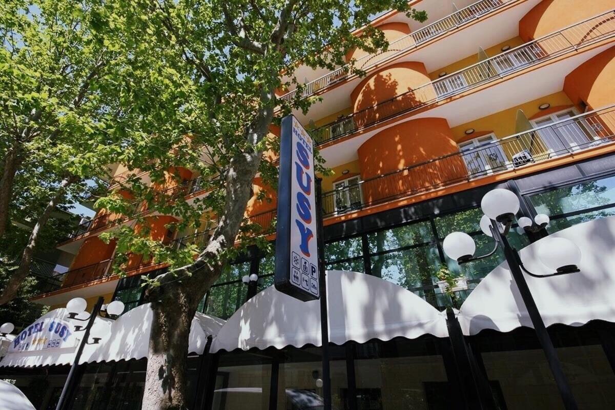 Hotel Susy Rivazzurra Di Rimini Esterno foto