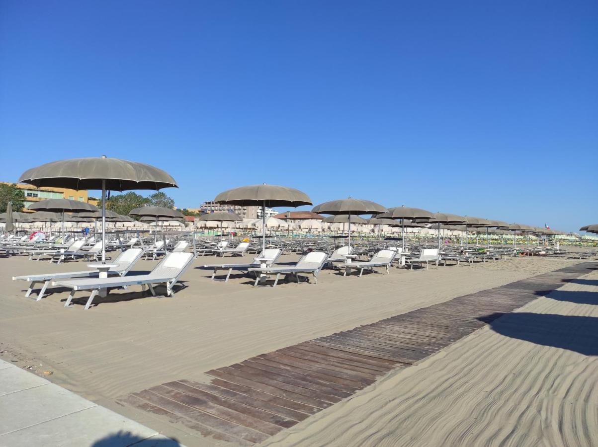 Hotel Susy Rivazzurra Di Rimini Esterno foto