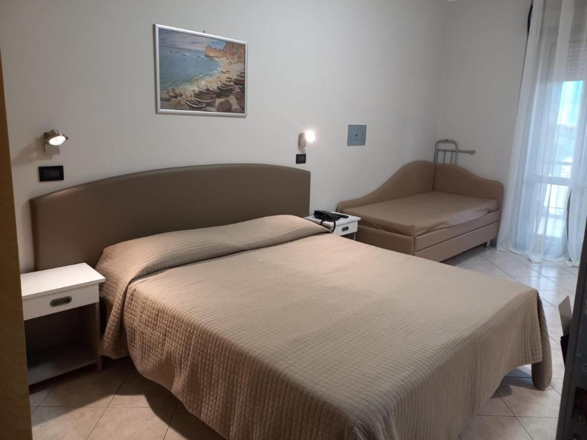 Hotel Susy Rivazzurra Di Rimini Esterno foto